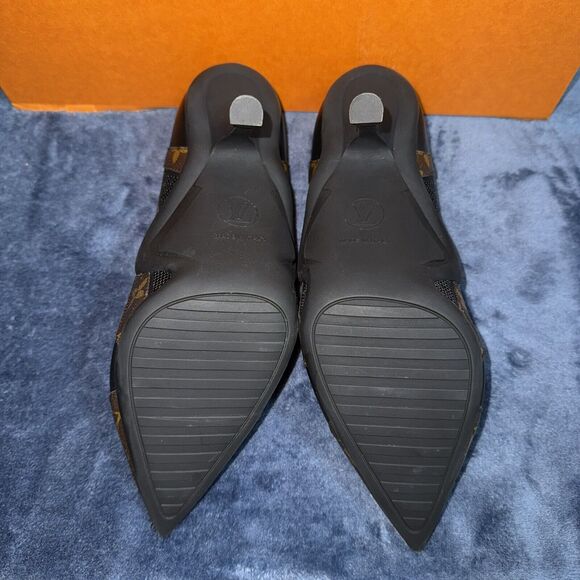 NIB Louis Vuitton Archlight Pump Monogram Stiletto Heel Pointed Toe 38 (US 8) - Picture 4 of 14